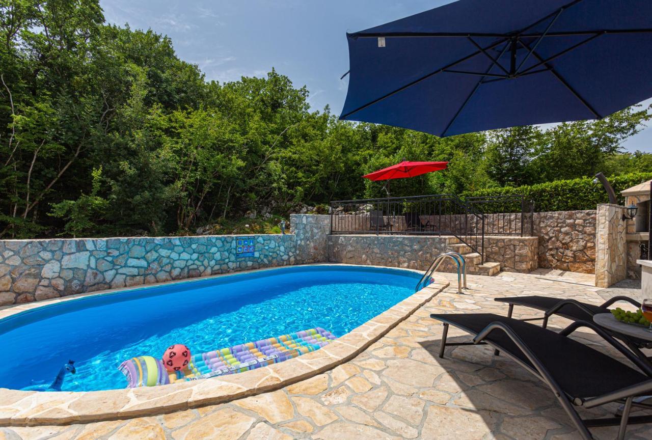 Apartment With A Private Swimming Pool, Garden & Bbq Gostinjac Εξωτερικό φωτογραφία